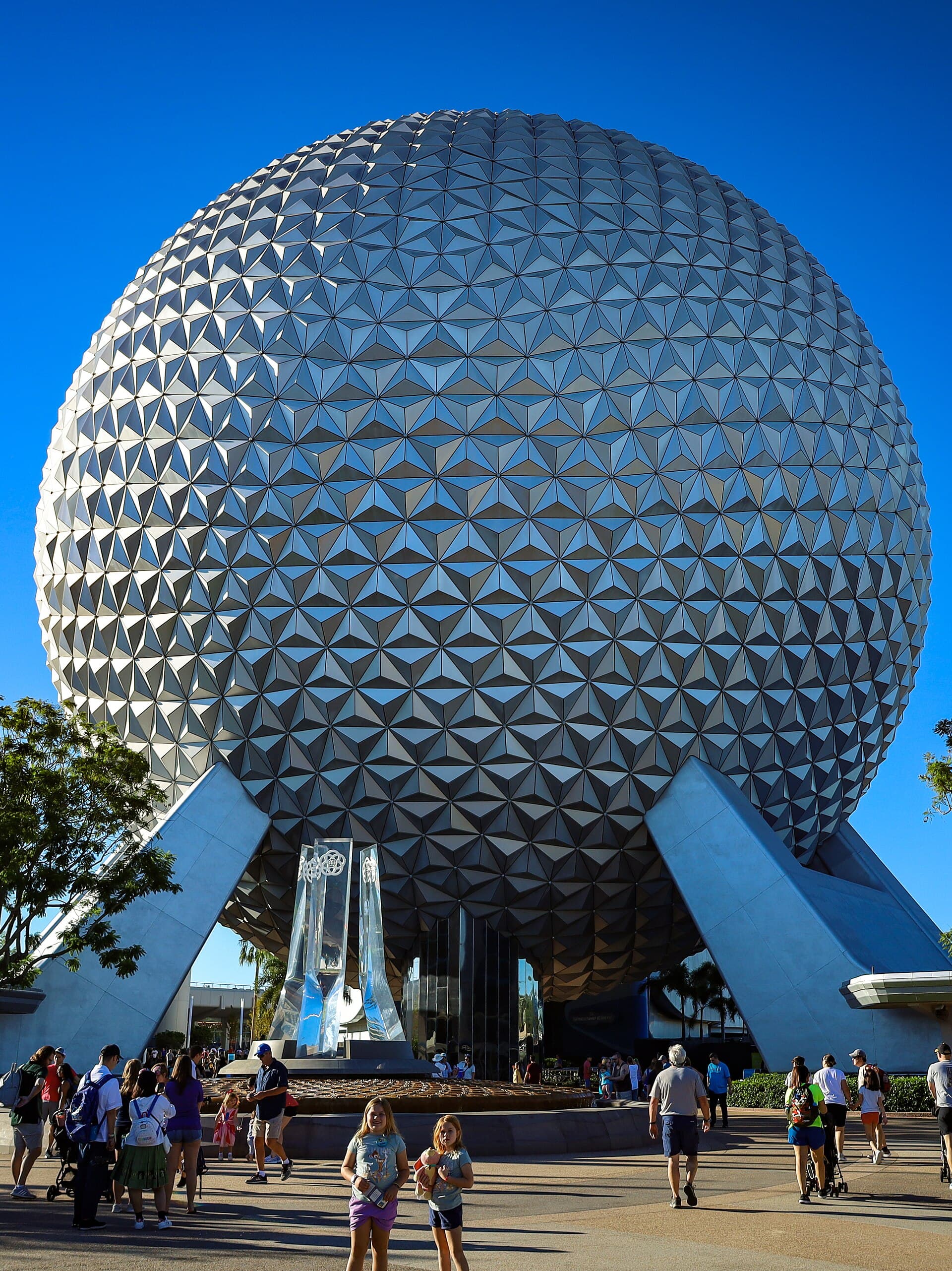 Spaceship Earth (Epcot), Lake Buena Vista (FL)